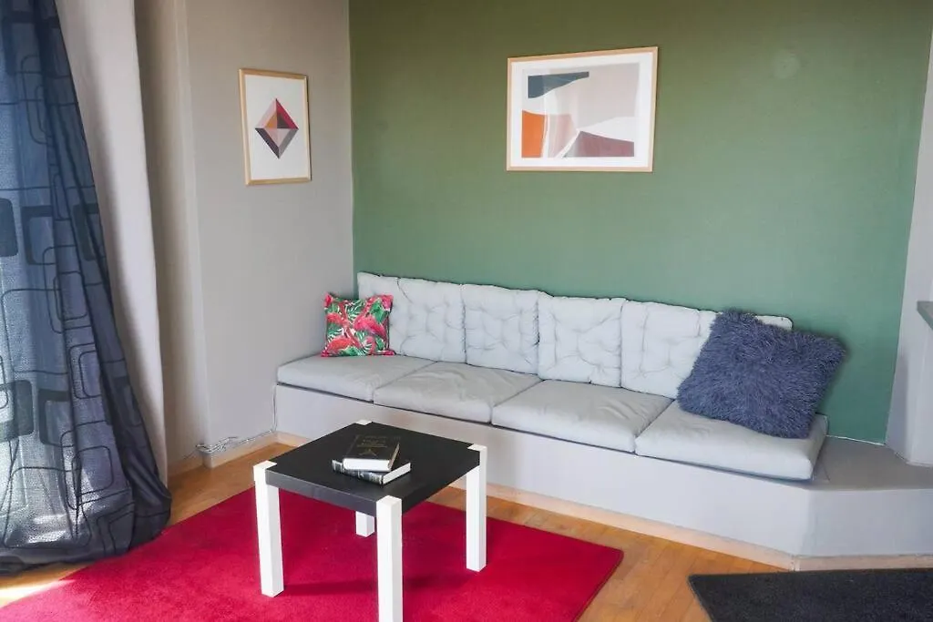 Westside City Apartment, 2 Bdrms, Vesta Philoxenia 테살로니키