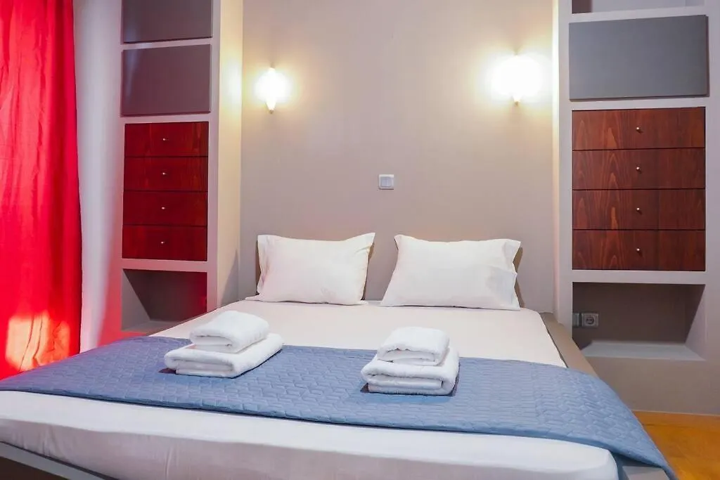 Westside City Apartment, 2 Bdrms, Vesta Philoxenia 테살로니키 아파트