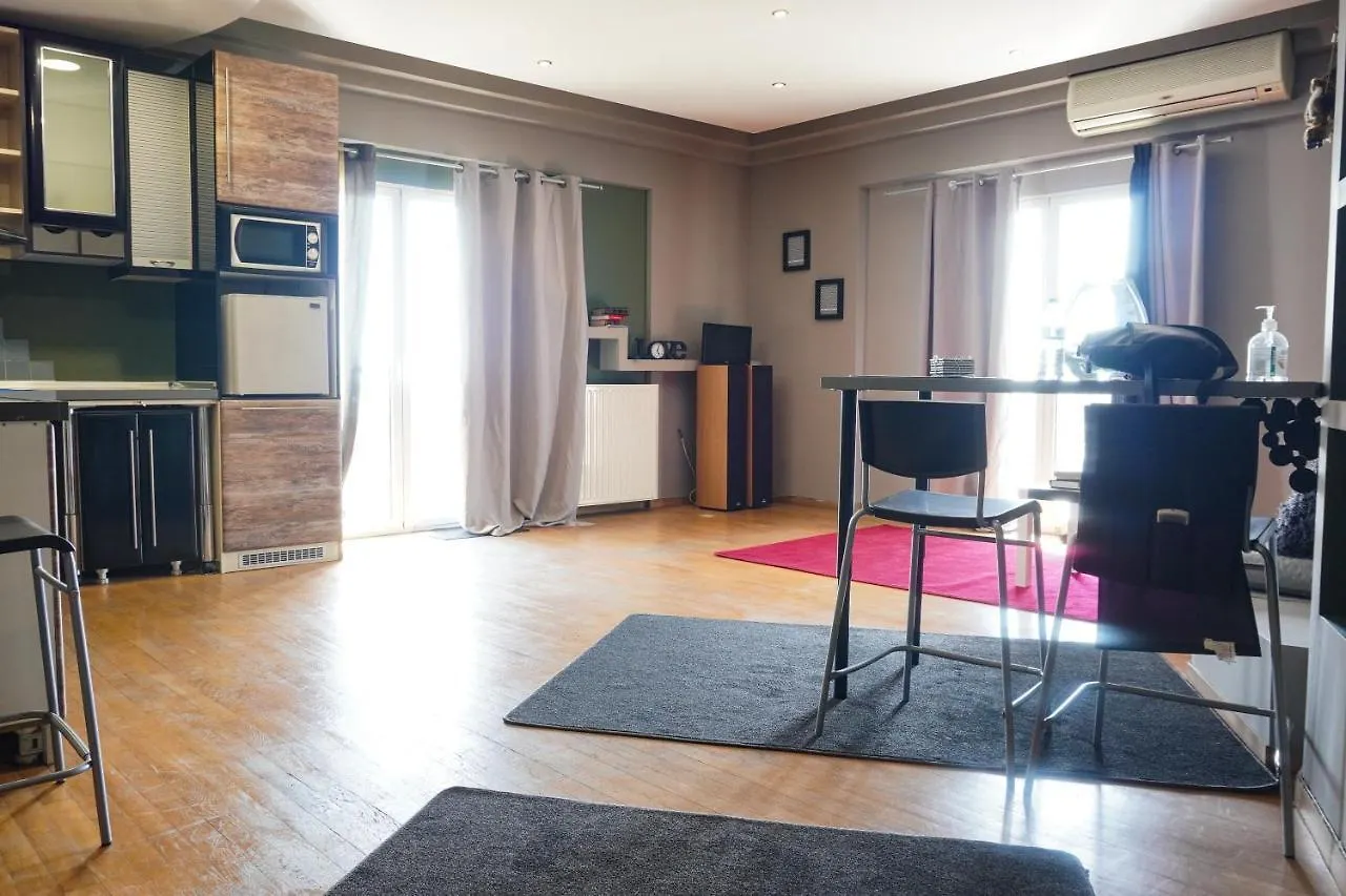 Westside City Apartment, 2 Bdrms, Vesta Philoxenia 테살로니키 0*,  그리스